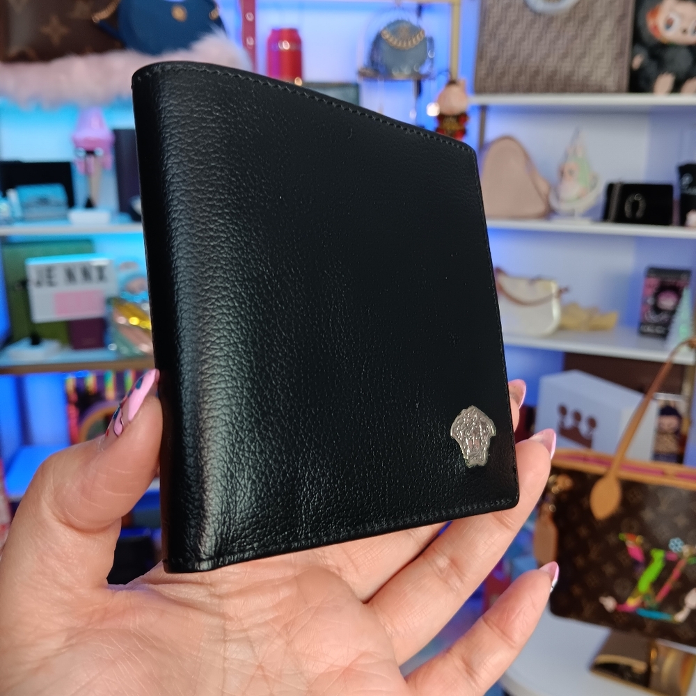 Versace Black Leather Silver Madusa Head Logo Bifold Mens
